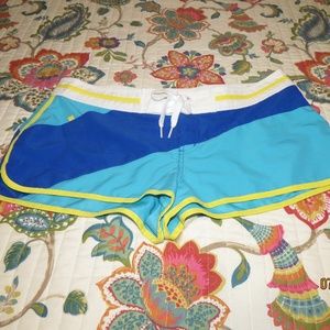 Op 'board' shorts